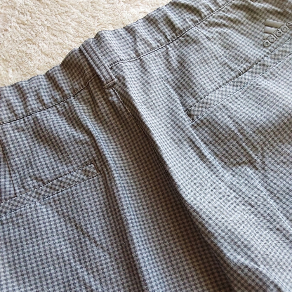 🌺 Men's Nearly New Adidas Stretch Gray Checkered Shorts - Picture 6 of 8